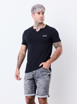 Imagen 1 del producto Polera Muscle Fit Escote Redondo Con Botones