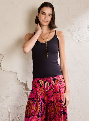 Polera Estilo Básico con Tirantes