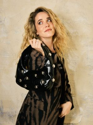 Cartera Tachas Colección Palo Portales