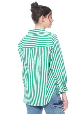 Imagen 2 del producto Blusa Listada Abotonada en Delantero y Bolsillo