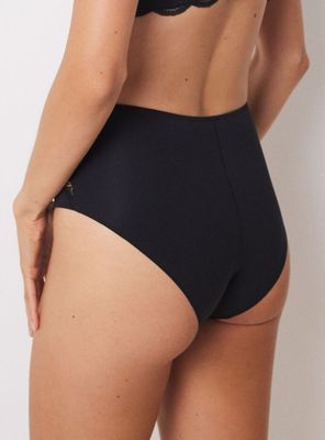 Imagen 2 del producto Calzón Alto Microfibra y Encaje Color