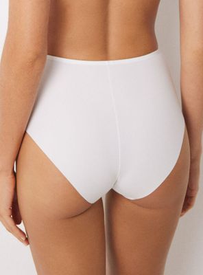 Imagen 2 del producto Calzón Alto Microfibra y Clásico Encaje