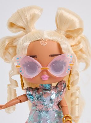 Imagen 2 del producto Muñeca Sorpresa Tweens Core Doll Olivia Flutter