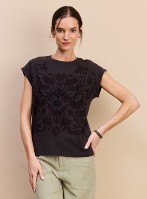 Polera con Estampado Bordado