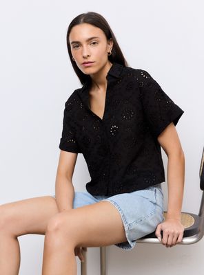 Blusa Escote V de Broderie con Botones