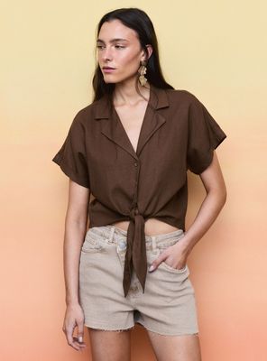 Blusa Cuello Camisero con Nudo Delantero