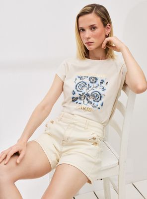 Polera Básica Estampada con Detalle Metalizado