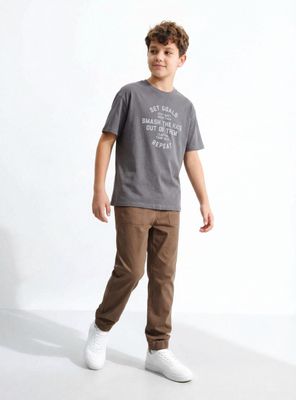 Pantalón Color con Bolsillos Marcados