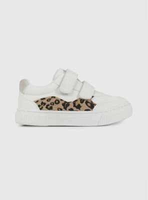 Zapatilla Urbana 2Velcro Detalle Animal Print Niña
