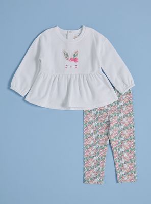 Imagen 1 del producto Buzo Liso con Aplicación de Conejo