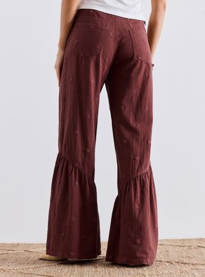 Imagen 2 del producto Pantalón Full Bordado con Flores a Tono