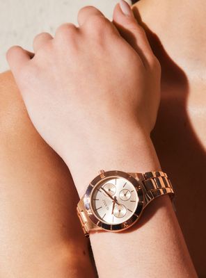 Imagen 2 del producto Pack Reloj Análogo Rose Gold Mujer + Aros Plateados