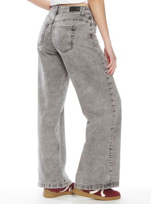 Imagen 2 del producto Jeans con Bordado Wide Leg Tiro Alto Pretina Básica 1 Botón