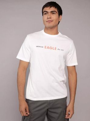 Imagen 1 del producto Polera AE con Gráfico y Logotipo con Relieve