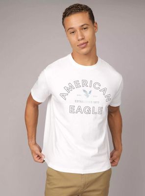 Polera AE con Gráfico de Logotipo