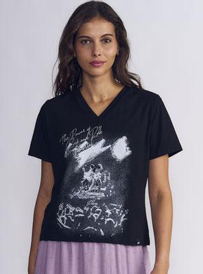 Polera Box Fit V Neck Rock