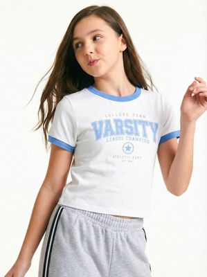 Polera Cuello y Mangas en Contraste