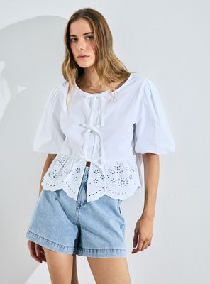 Blusa Broderie con Manga Abullonada