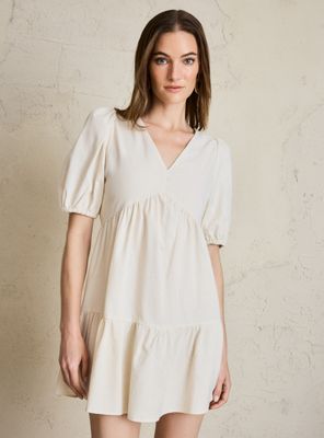 Vestido con Capas y Manga Aglobada