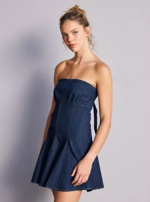 Vestido Strapless con Amarra Espalda