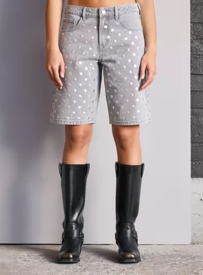 Short Bermuda Tachas Redondas