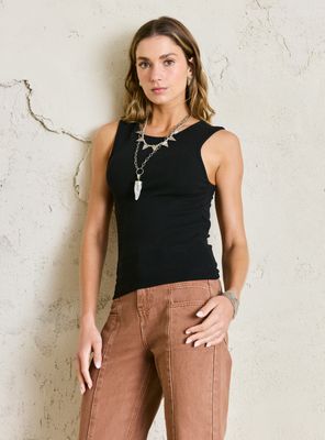 Polera Acanalada sin Mangas Cut Out en Espalda