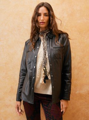 Blusa de Cuero Bolsillos en Delantero Cortes Entalle