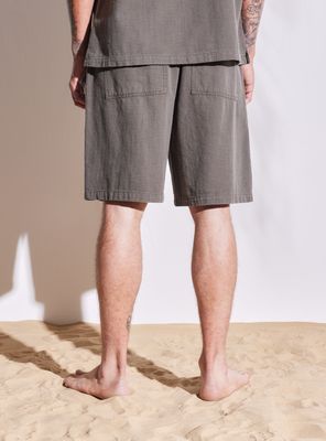 Imagen 2 del producto Bermuda Tela Texturada Relaxed Fit