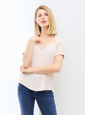 Blusa con Encaje en Escote y Manga Aglobada