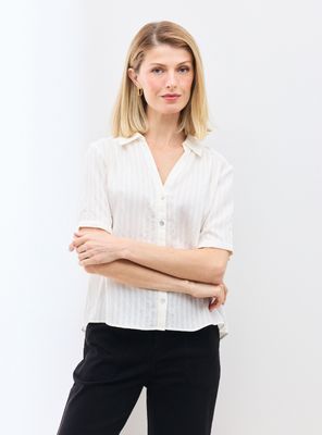 Blusa Camisera con Textura de Líneas