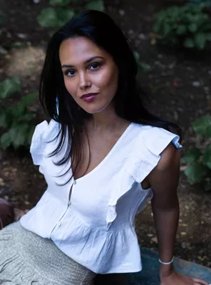 Blusa Vuelos sin Mangas y Botones Frontales