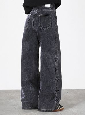 Imagen 2 del producto Pantalón Flor Bordada