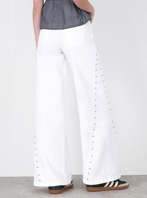 Imagen 2 del producto Pantalón Corte Lateral Tachas