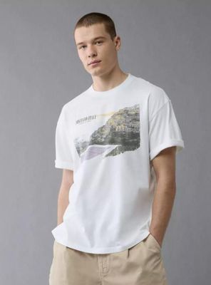 Polera AE Recta con Gráfico de Destino