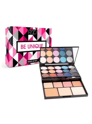 Set Petrizzio de Maquillaje Be Unique 18