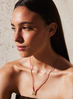 Collar Midi Placa Caracola Tiare Colaboración María Pombo