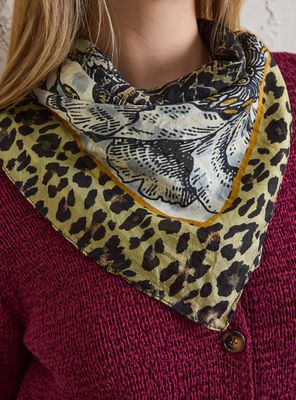 Imagen 2 del producto Pañuelo Estampado Seda