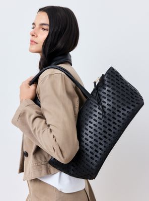 Cartera de Hombro Diseño Full Calado