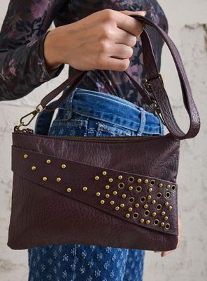 Imagen 2 del producto Cartera de Mano Tachas Doradas de Ecocuero