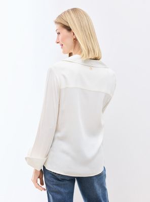 Imagen 2 del producto Blusa con Cuello y Escote V