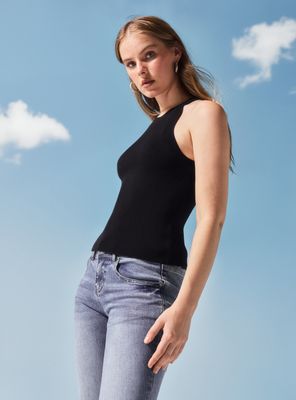 Polera Tejido Acanalado sin Manga Cuello Alto Halter