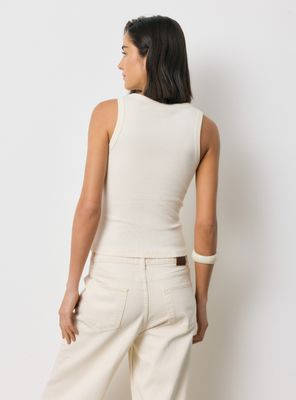 Imagen 2 del producto Polera con Botones de Carey y Tela Acanalada