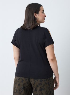 Imagen 2 del producto Polera con Manga Cut-Out y Anillo Metálico