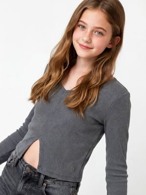 Polera Acid Wash con Detalle Cropp