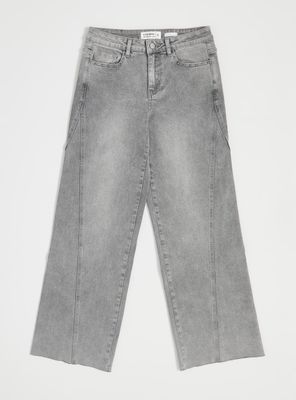 Imagen 2 del producto Jeans Tachas en Bolsillo con Corte Frontal