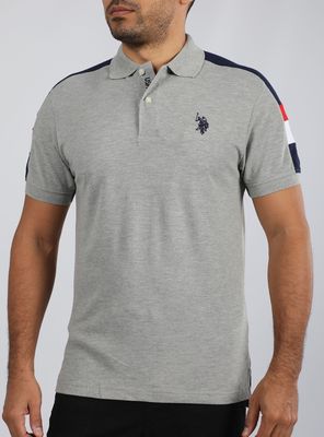 Imagen 1 del producto Polera Cuello Polo Print en Hombros