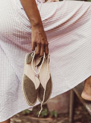 Imagen 2 del producto Alpargata Santorini Cuero Mujer