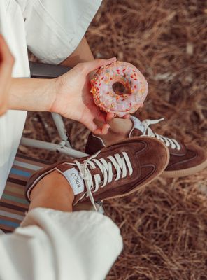 Imagen 1 del producto Zapatilla Urbana Logo Groove Cuero Mujer