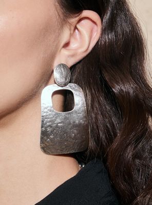 Imagen 2 del producto Aros Colgantes Geométricos con Textura Martillada