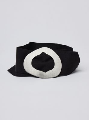 Cinturón Ancho con Hebilla Metálica Tipo Suede